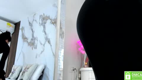 Snapshot of hannahill69 chatting on January 29, 2025, 4:15 am Hannahill69 online show from January 29, 2025, 4:15 am