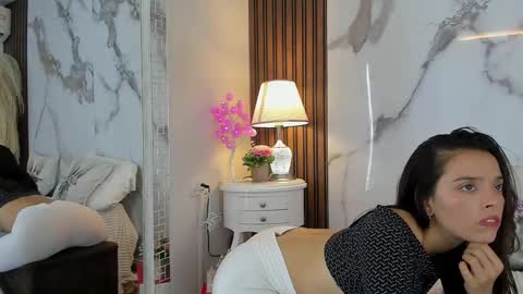 Snapshot of hannahill69 chatting on February 12, 2025, 7:44 am Hannahill69 online show from February 12, 2025, 7:44 am