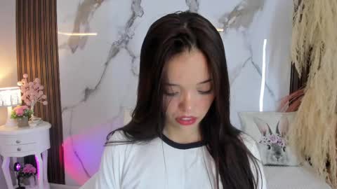 Snapshot of hannahill69 chatting on October 2, 2025, 4:41 am Hannahill69 online show from October 2, 2025, 4:41 am