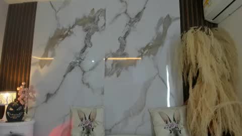 Snapshot of hannahill69 chatting on October 17, 2025, 4:15 am Hannahill69 online show from October 17, 2025, 4:15 am