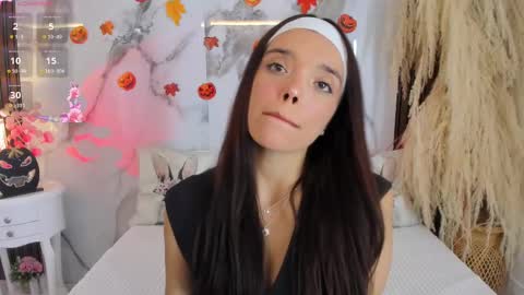 Snapshot of hannahill69 chatting on October 25, 2025, 4:53 am Hannahill69 online show from October 25, 2025, 4:53 am