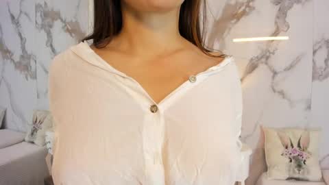 Hannahill69 online show from April 25, 2026, 5:10 am