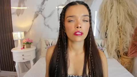 Hannahill69 online show from April 29, 2026, 5:00 am