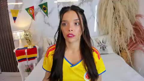Hannahill69 online show from June 18, 2026, 4:57 am