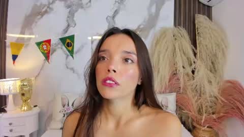 Hannahill69 online show from June 20, 2026, 5:10 am