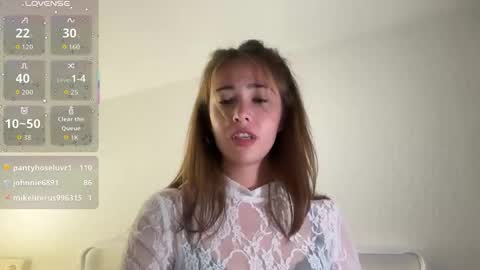 hannahinto online show from November 18, 2025, 4:33 pm