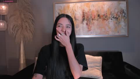 Snapshot of hannahjamesx chatting on December 15, 2024, 4:26 pm HANNAH J online show from December 15, 2024, 4:26 pm