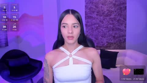 Snapshot of hannahjamesx chatting on February 25, 2025, 7:14 pm HANNAH J online show from February 25, 2025, 7:14 pm