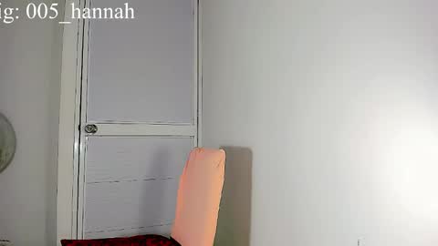 Snapshot of hannahsmit_ chatting on October 12, 2025, 2:21 am hannahsmit_ online show from October 12, 2025, 2:21 am