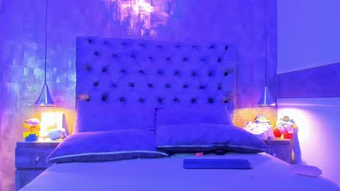 Hannah online show from September 15, 2025, 1:55 pm