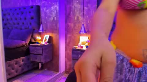 Hannah online show from September 18, 2025, 3:58 pm