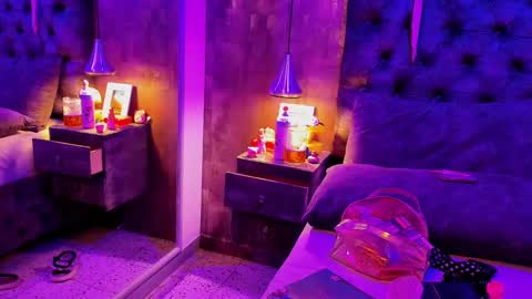 Hannah online show from October 3, 2025, 4:59 pm