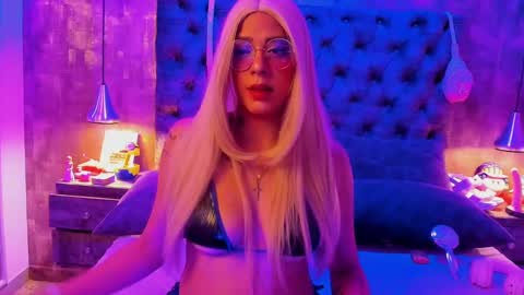 Hannah online show from October 5, 2025, 4:49 pm