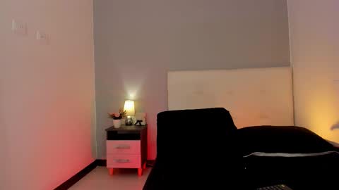 hannamartinnez online show from March 13, 2026, 11:39 am