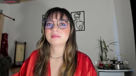 Snapshot of hannasofiax chatting on October 24, 2025, 4:58 pm   hannasofia x        Schedule 700 -1400GTM-5 online show from October 24, 2025, 4:58 pm