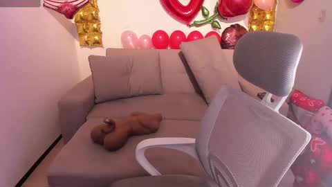 Snapshot of hannasophia_ chatting on February 16, 2025, 3:15 am    online show from February 16, 2025, 3:15 am