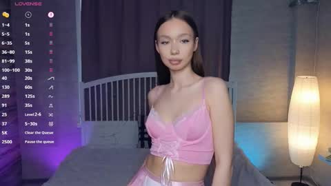 Snapshot of hannavaile chatting on March 26, 2026, 7:47 am Hanna online show from March 26, 2026, 7:47 am