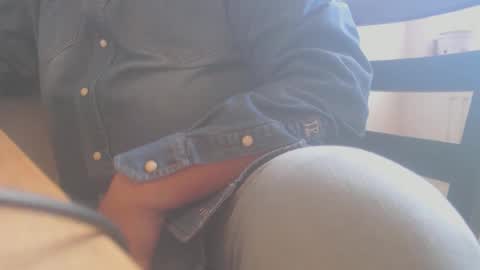 Snapshot of hannes_k chatting on October 2, 2025, 1:51 pm hannes_k online show from October 2, 2025, 1:51 pm