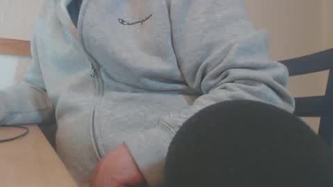 Snapshot of hannes_k chatting on January 11, 2026, 5:23 am hannes_k online show from January 11, 2026, 5:23 am