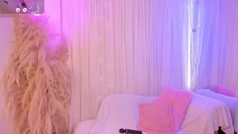 Snapshot of hannie_ws chatting on October 28, 2025, 8:11 pm Hannie ws online show from October 28, 2025, 8:11 pm