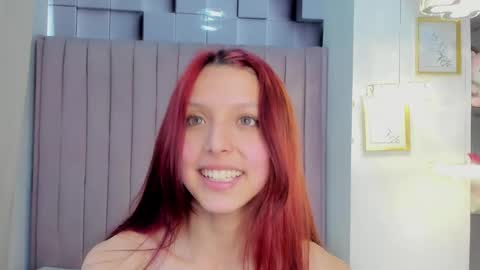 Hanni  online show from February 23, 2025, 5:18 pm