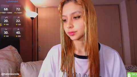 Snapshot of hanniesmile_ chatting on March 14, 2026, 6:35 pm Hannie online show from March 14, 2026, 6:35 pm