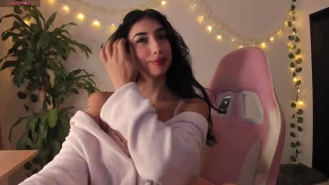 Hanni Masson online show from March 5, 2025, 2:36 am