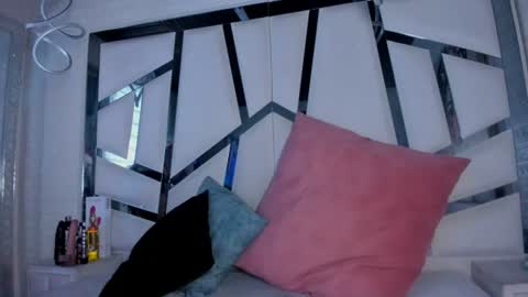 hanny_watson online show from July 25, 2026, 1:19 pm