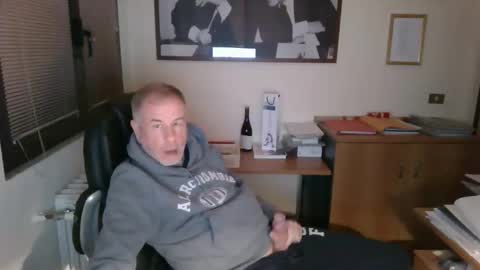 hanscooper online show from January 5, 2026, 5:27 pm