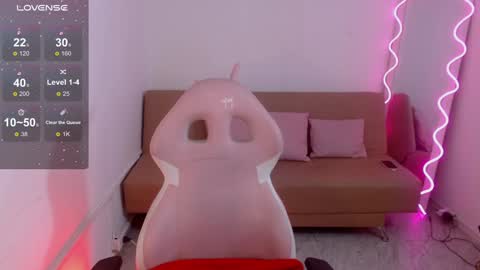 ALICIA online show from December 18, 2024, 3:55 pm