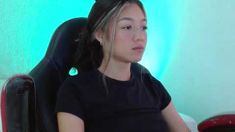 Snapshot of hantonella chatting on March 2, 2026, 1:40 pm Anto online show from March 2, 2026, 1:40 pm