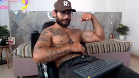 hanz_col online show from May 3, 2026, 9:21 pm
