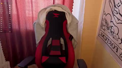 Snapshot of haori_chan chatting on October 8, 2025, 10:35 am Haori online show from October 8, 2025, 10:35 am