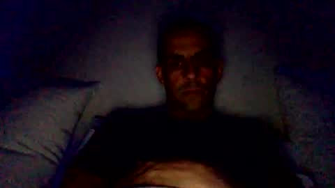 Snapshot of happy2334 chatting on December 2, 2024, 1:02 pm skysky6969 online show from December 2, 2024, 1:02 pm