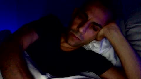 Snapshot of happy2334 chatting on December 26, 2024, 1:43 pm skysky6969 online show from December 26, 2024, 1:43 pm