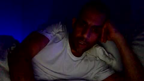 Snapshot of happy2334 chatting on January 21, 2025, 3:32 pm skysky6969 online show from January 21, 2025, 3:32 pm