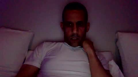 Snapshot of happy2334 chatting on April 1, 2026, 8:15 am skysky6969 online show from April 1, 2026, 8:15 am