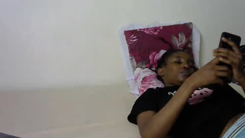 happy_alwayz online show from March 6, 2025, 5:54 pm