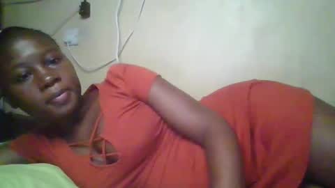 Snapshot of happy_dimple chatting on October 9, 2025, 11:19 am happy_dimple online show from October 9, 2025, 11:19 am