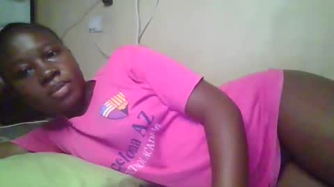 Snapshot of happy_dimple chatting on October 10, 2025, 11:53 am happy_dimple online show from October 10, 2025, 11:53 am