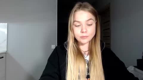 Snapshot of happy_fox_ chatting on February 15, 2026, 6:37 pm happy_fox_ online show from February 15, 2026, 6:37 pm