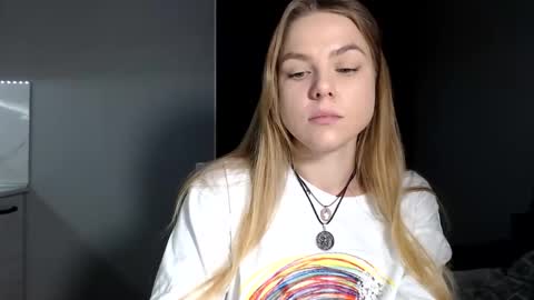 Snapshot of happy_fox_ chatting on February 19, 2026, 6:37 pm happy_fox_ online show from February 19, 2026, 6:37 pm