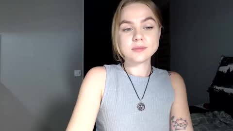 Snapshot of happy_fox_ chatting on March 11, 2026, 9:32 pm happy_fox_ online show from March 11, 2026, 9:32 pm