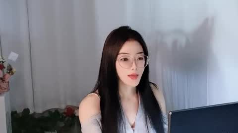 Daisy online show from April 1, 2026, 1:23 pm