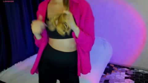 Stephanie online show from December 21, 2024, 8:43 pm