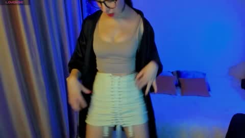 Stephanie online show from October 10, 2025, 4:17 pm