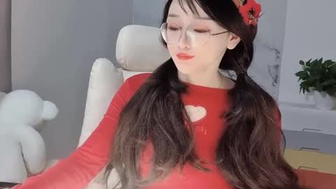 Daisy online show from February 20, 2025, 4:57 pm
