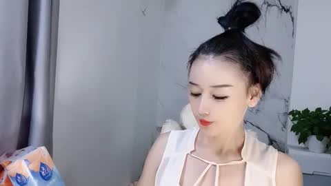 Snapshot of happysweety1688 chatting on September 30, 2025, 4:06 am happysweety1688 online show from September 30, 2025, 4:06 am