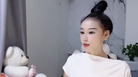 Snapshot of happysweety1688 chatting on October 12, 2025, 4:22 am happysweety1688 online show from October 12, 2025, 4:22 am