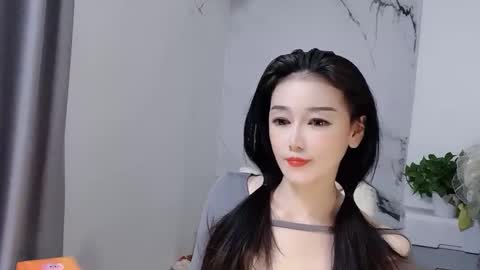 Snapshot of happysweety1688 chatting on October 25, 2025, 5:26 am happysweety1688 online show from October 25, 2025, 5:26 am